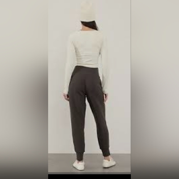 Athleta Coaster Luxe Waffle High Rise Jogger . XL - Picture 3 of 12